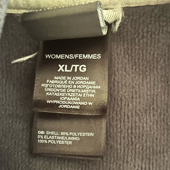 The North Face Woman’s Soft Shell Polyester XL Jacket - Picture 6 of 8